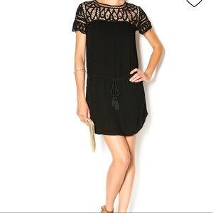 Olivaceous Lace Detail Dress Black Size Large